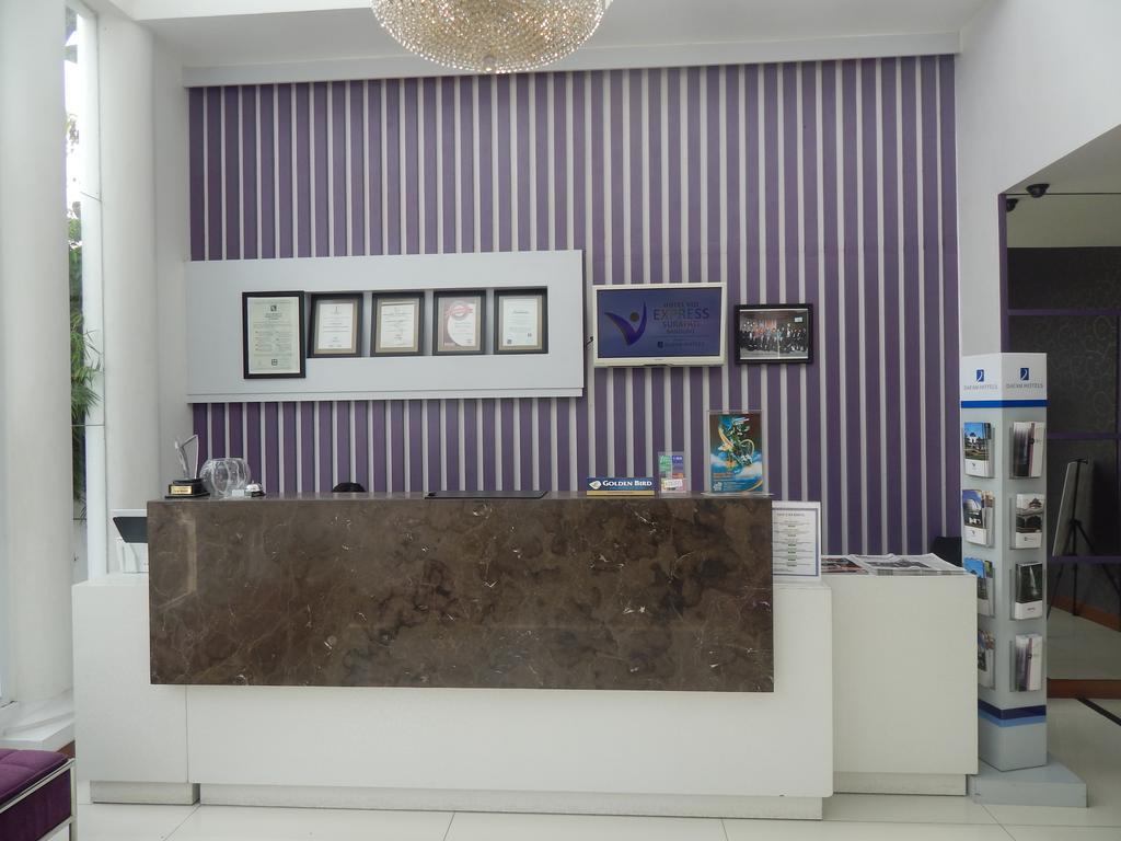 Vio Surapati Bandung Hotel Luaran gambar