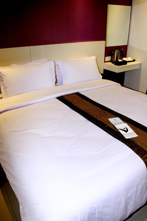 Vio Surapati Bandung Hotel Luaran gambar